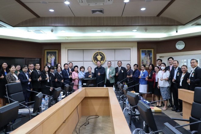 ประชุมหารือความร่วมมือระหว่างสถาบันการอาชีวศึกษากรุงเทพมหานคร กับ กรุงเทพมหานคร (องค์กรปกครองส่วนท้องถิ่น)